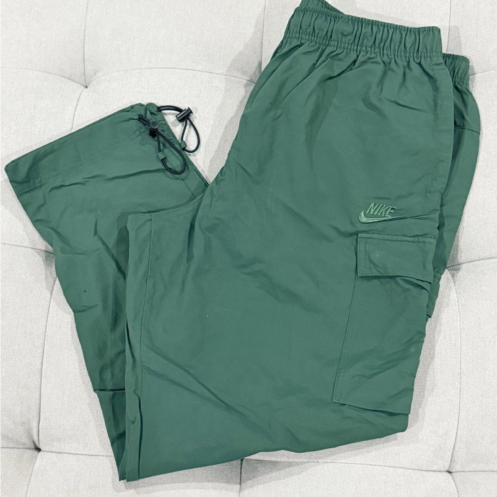 Nike Forest Green Cargo Trousers
